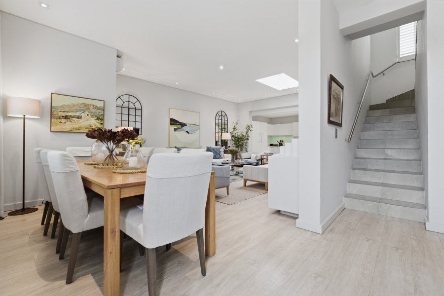 2 Bedroom Property for Sale in Green Point Western Cape